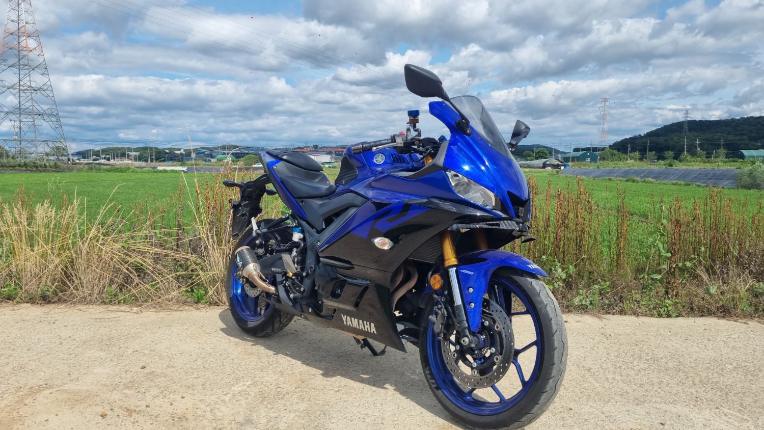 야마하 YZF R3 main