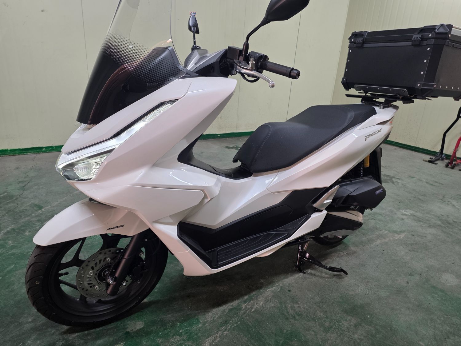 혼다 PCX 125 more