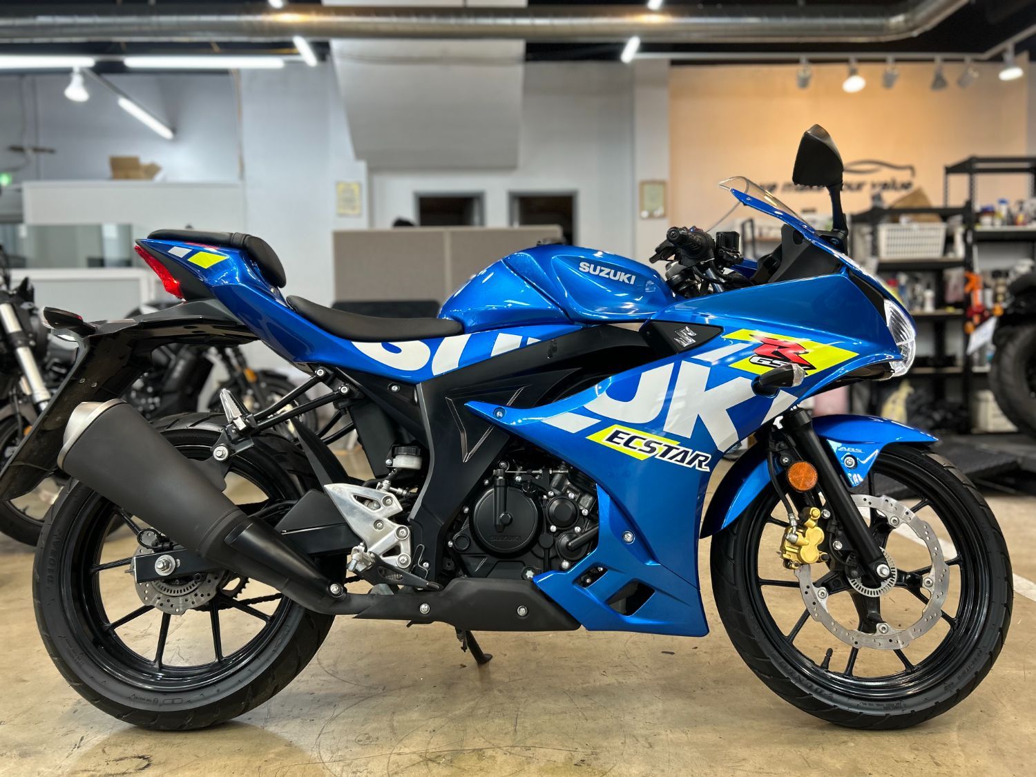 스즈키 GSX R 125 ABS main