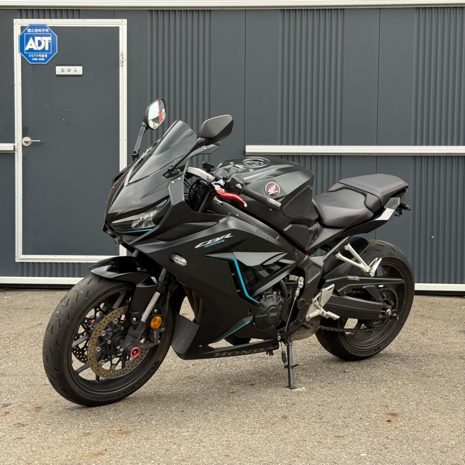 혼다 CBR 650 R MT more