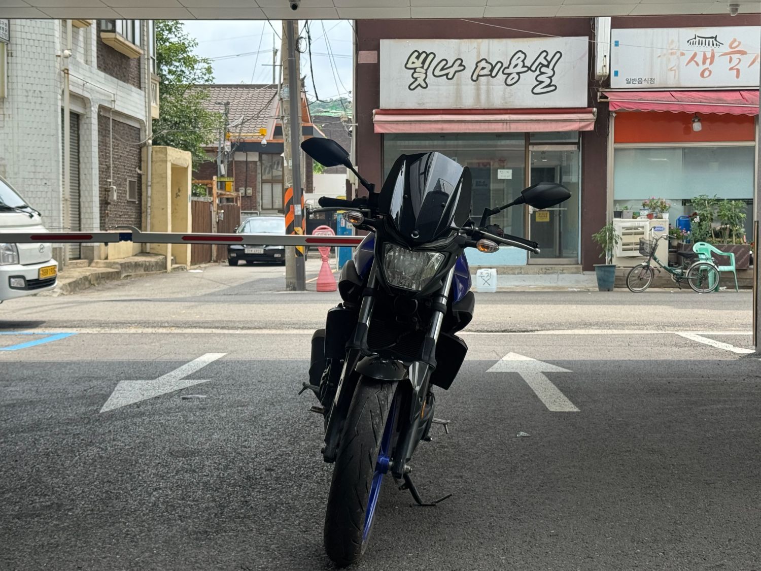 야마하 MT 03 main