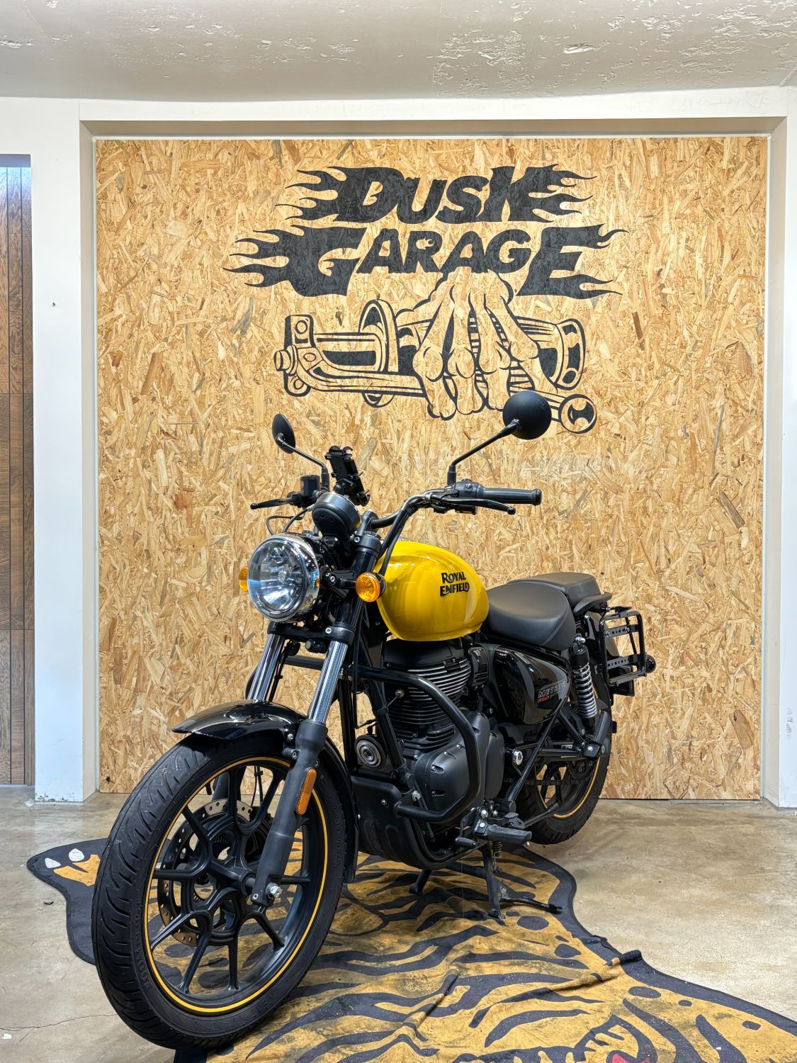 로얄엔필드 메테오 350 more