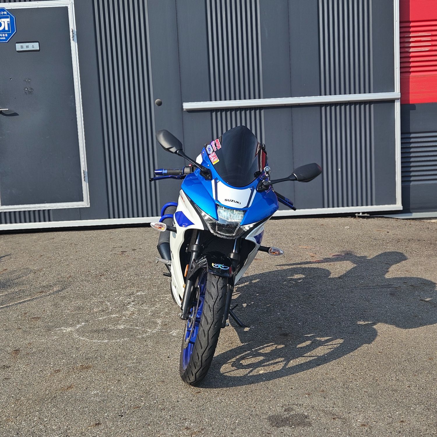 스즈키 GSX R 125 ABS more