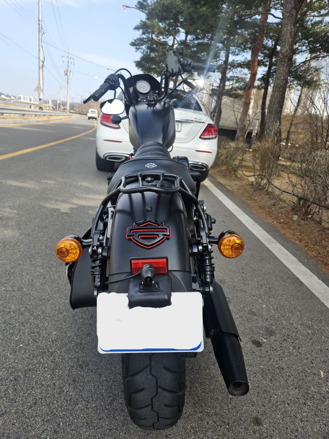 할리데이비슨 아이언 883 more