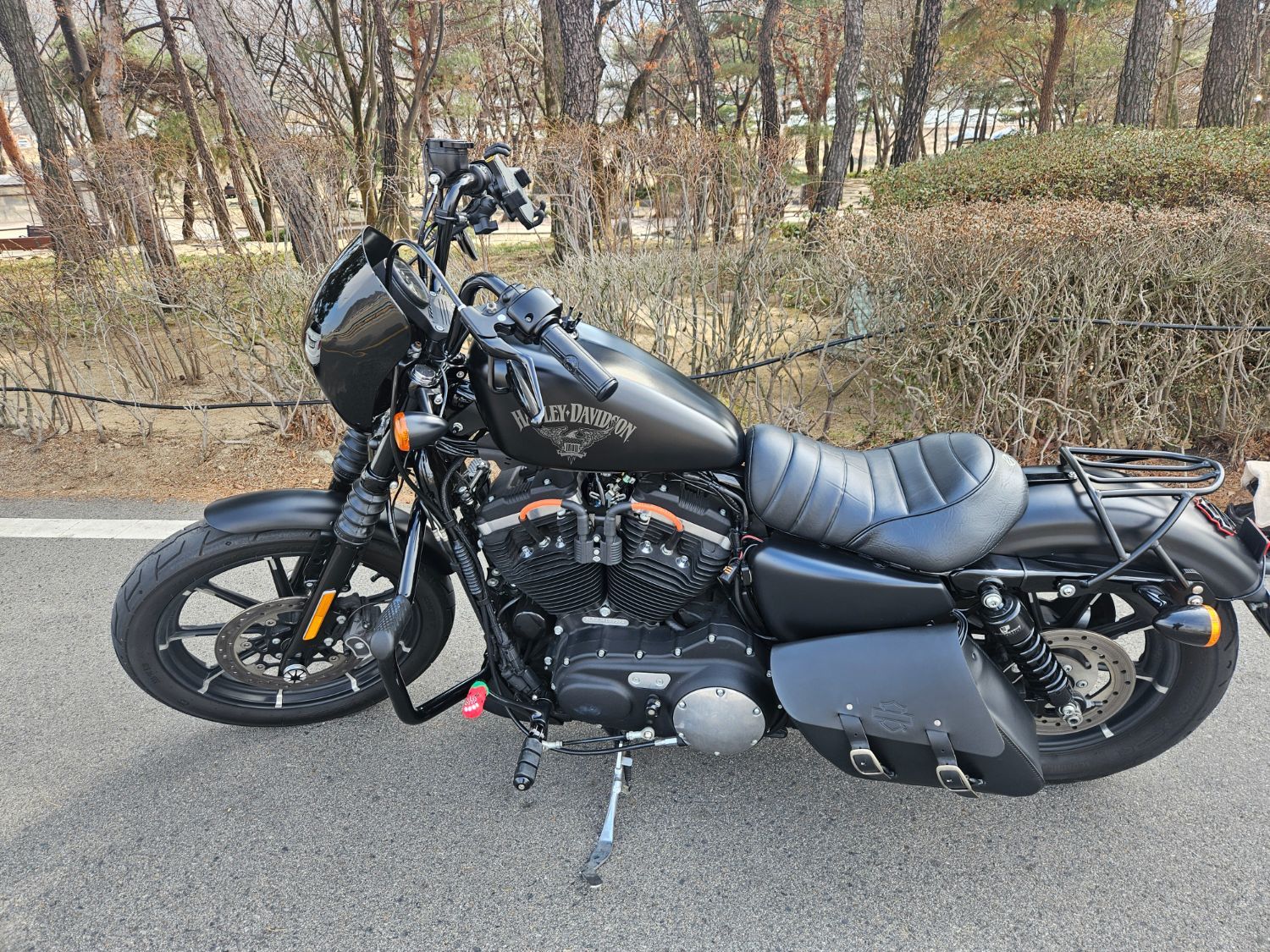 할리데이비슨 아이언 883 main