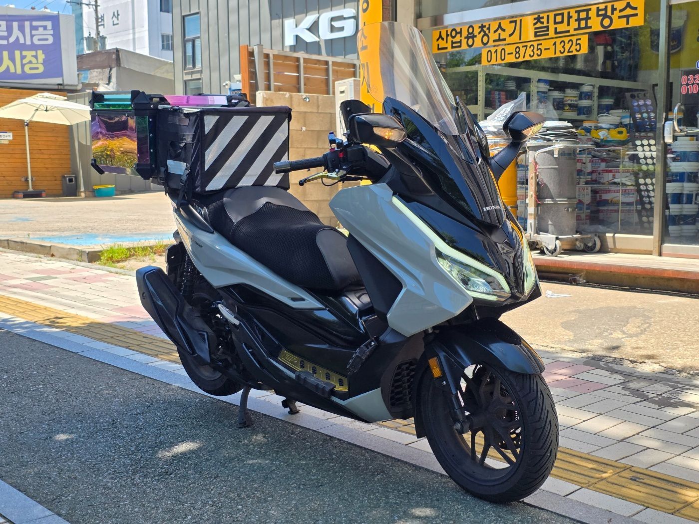 혼다 포르자 350 main