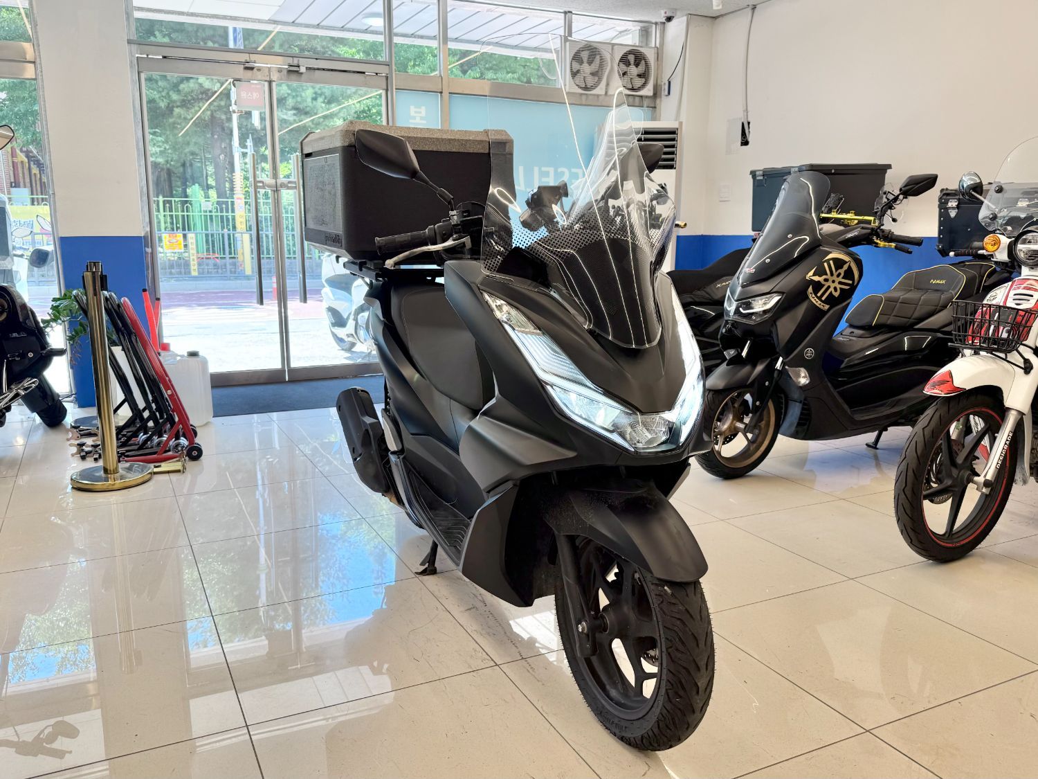 혼다 PCX 125 more