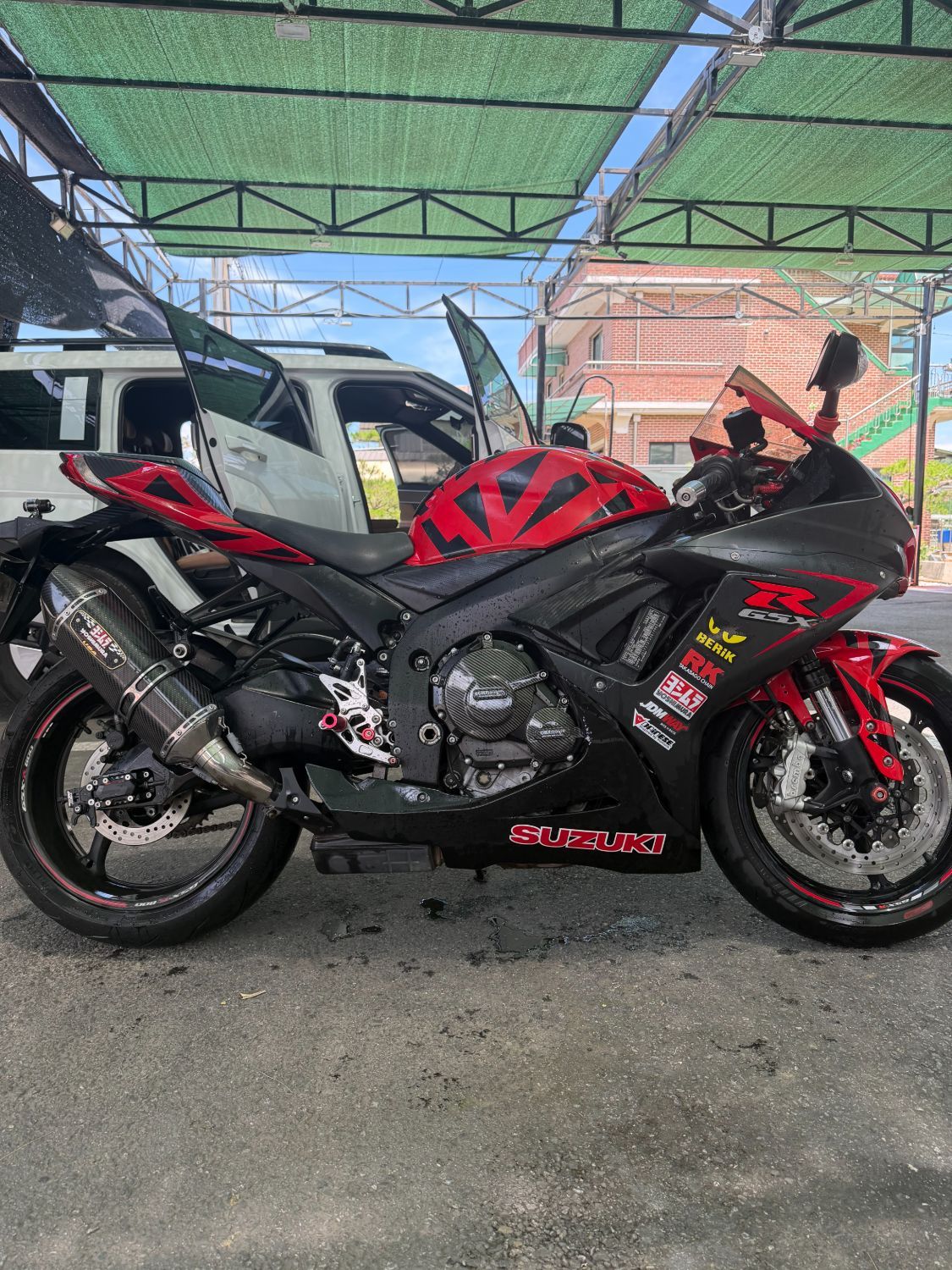 스즈키 GSX R 600 thumb 2