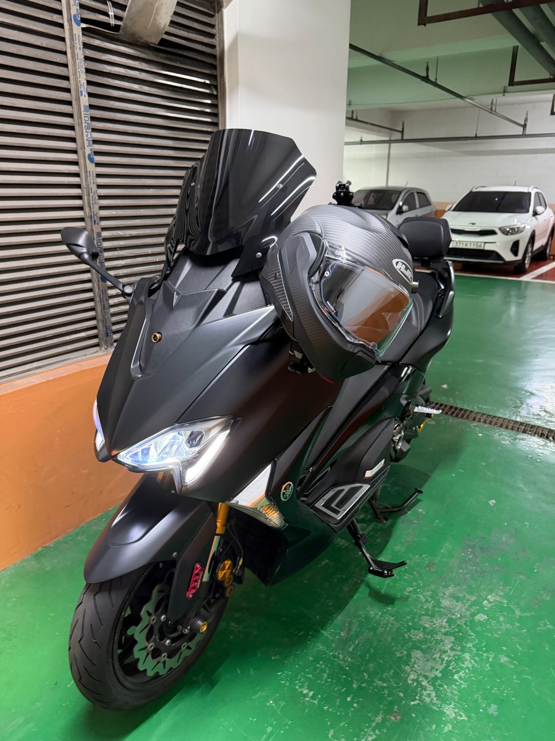 야마하 TMAX DX main