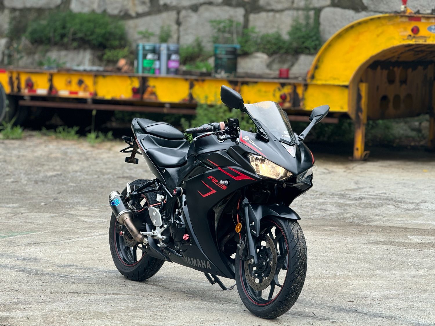 야마하 YZF R3 main