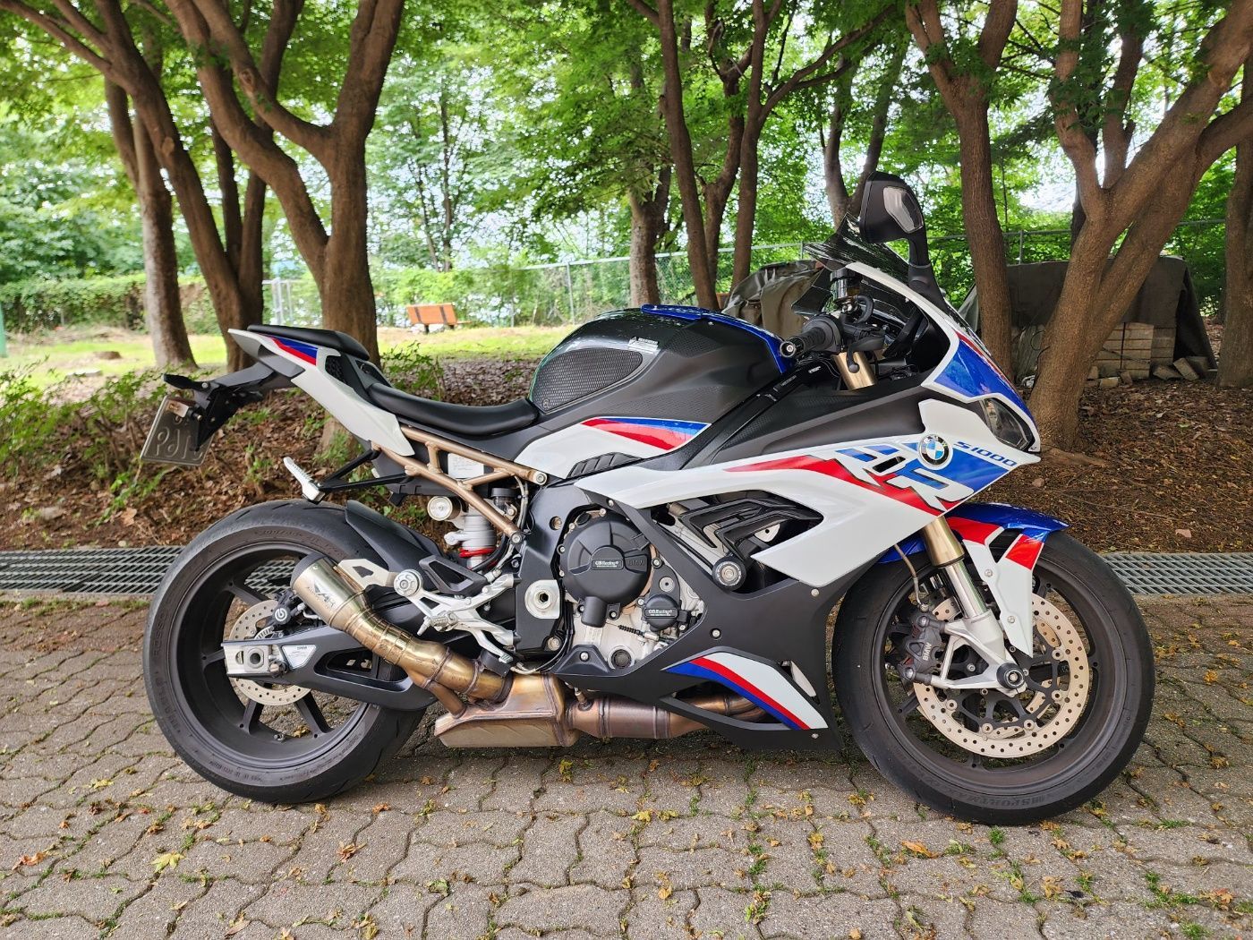 BMW S 1000 RR main