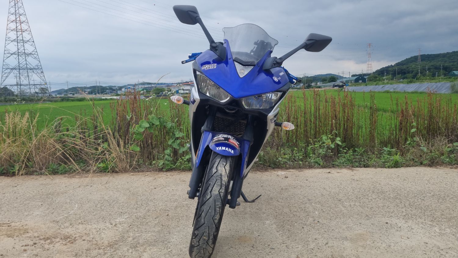 야마하 YZF R3 thumb 2