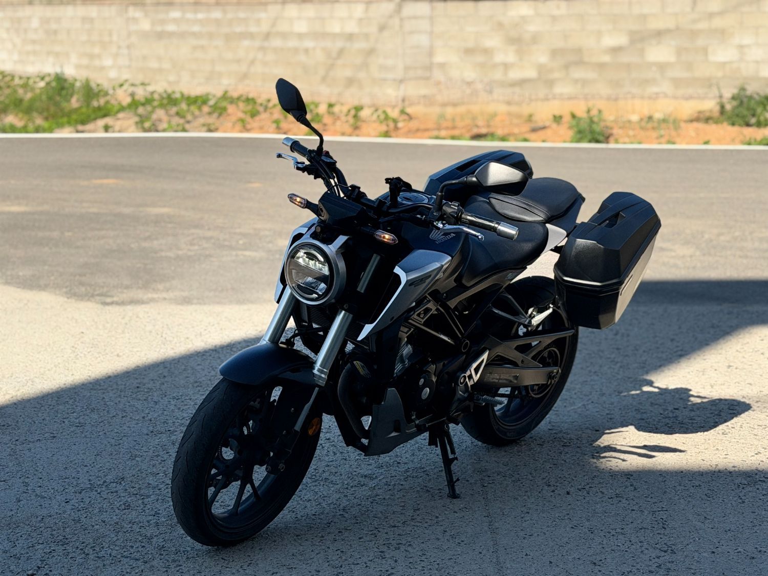 혼다 CB 125 R more