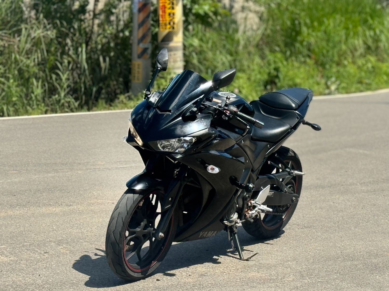 야마하 YZF R3 thumb 2