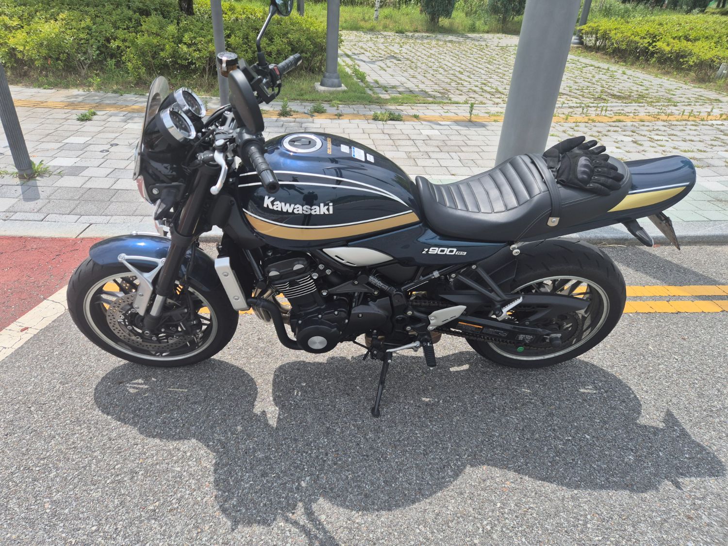 가와사키 Z 900 RS 2023 블랙 사진 7