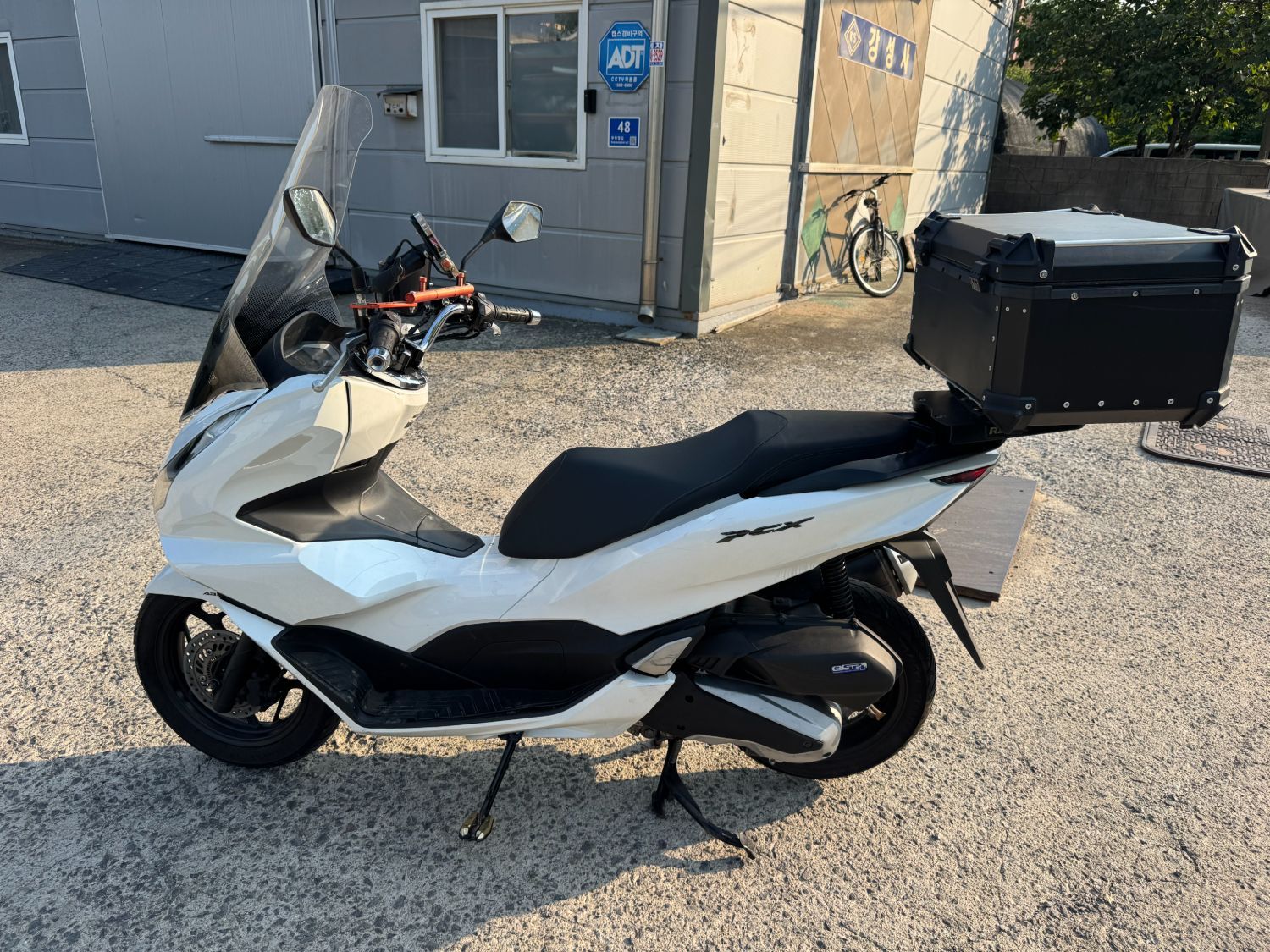 혼다 PCX 125 thumb 2