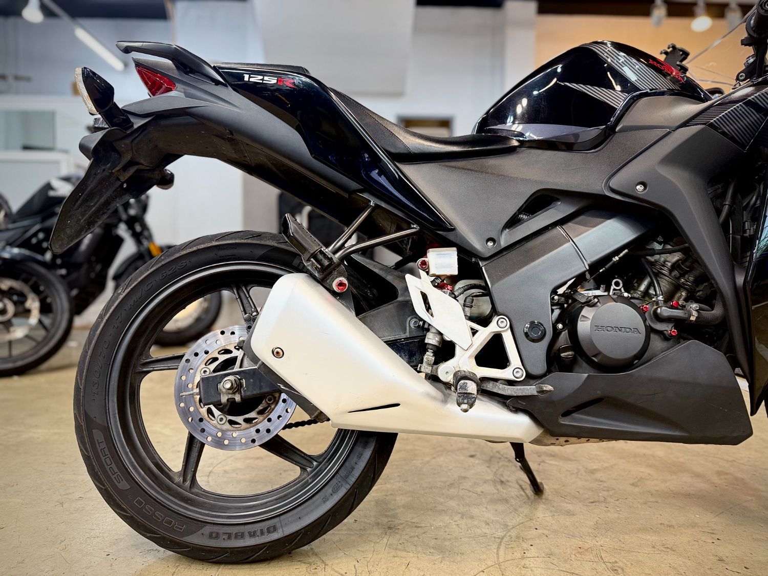 혼다 CBR 125 R more