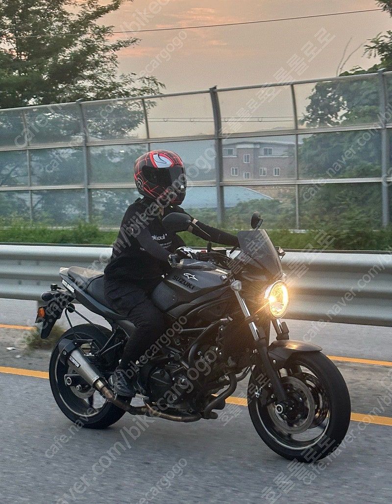 스즈키 SV 650 main