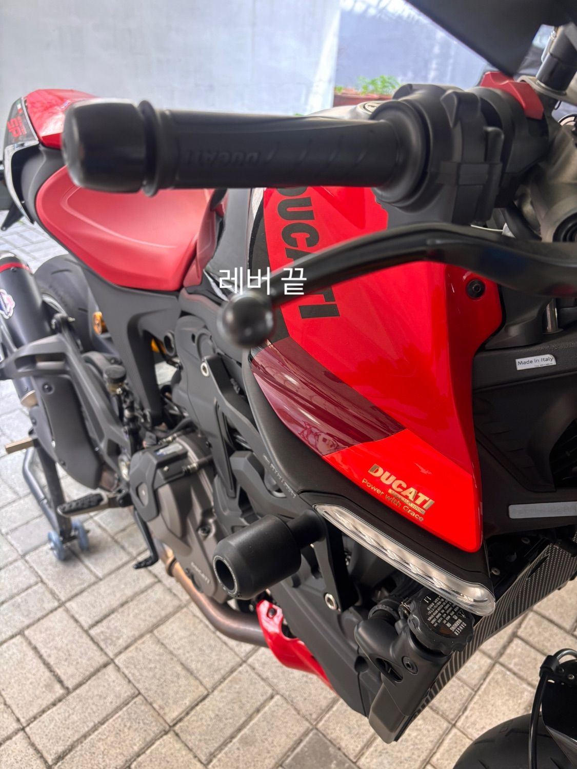 두카티 Monster SP 2023 레드 사진 7