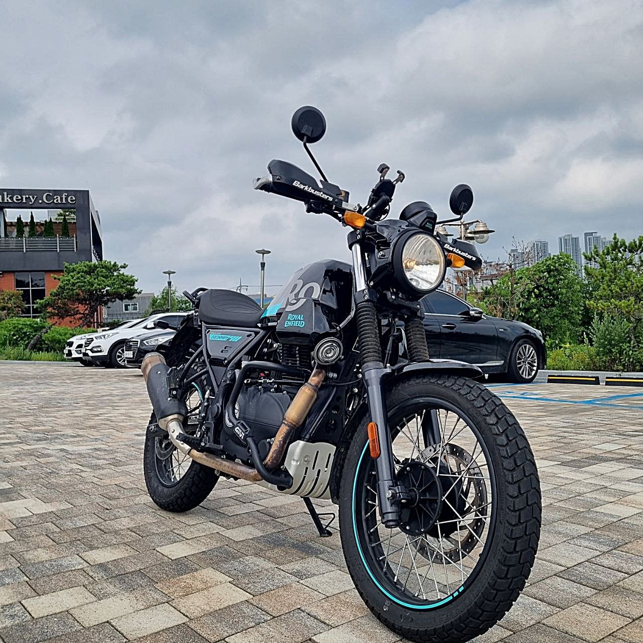 로얄엔필드 스크램 411 thumb 2