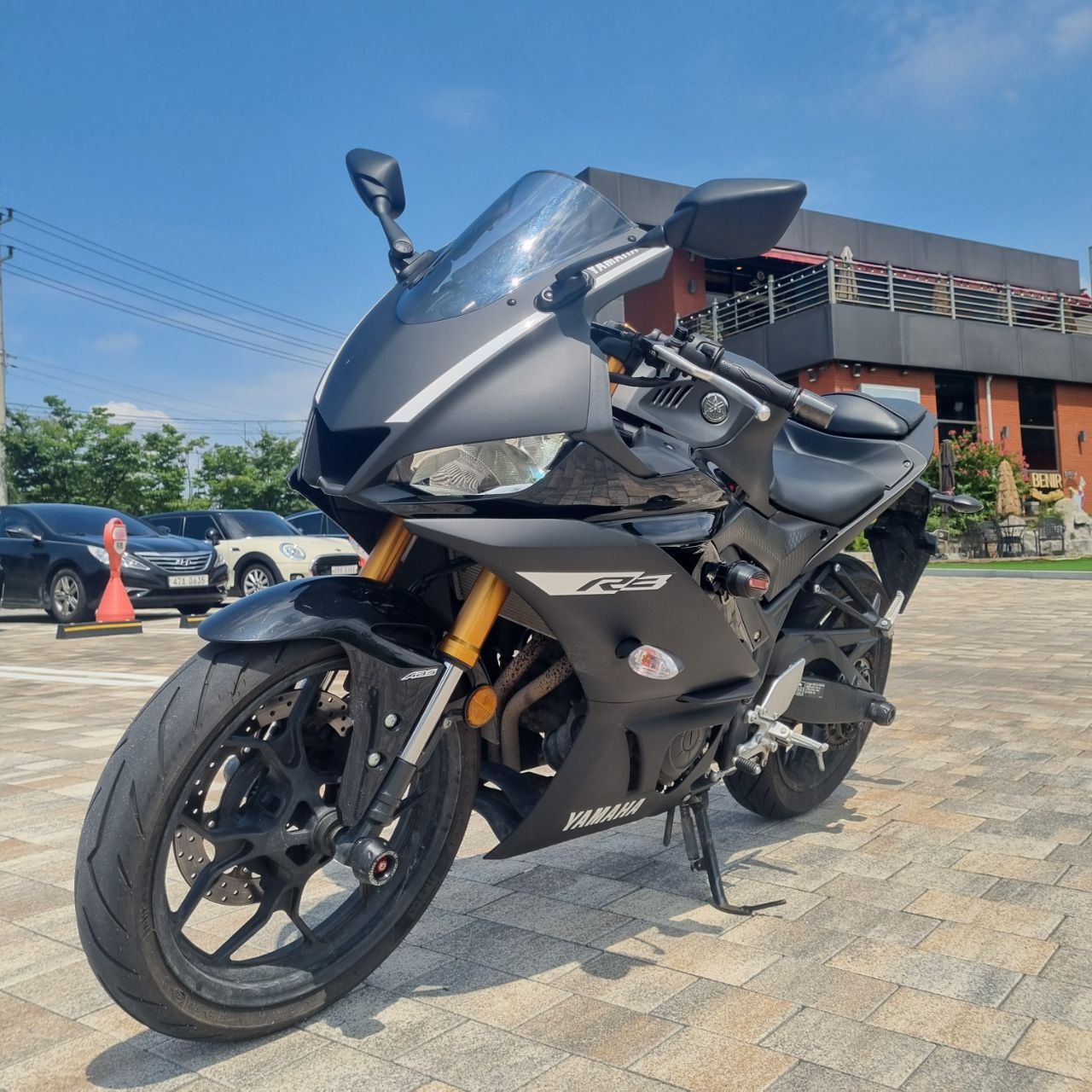 야마하 YZF R3 thumb 2