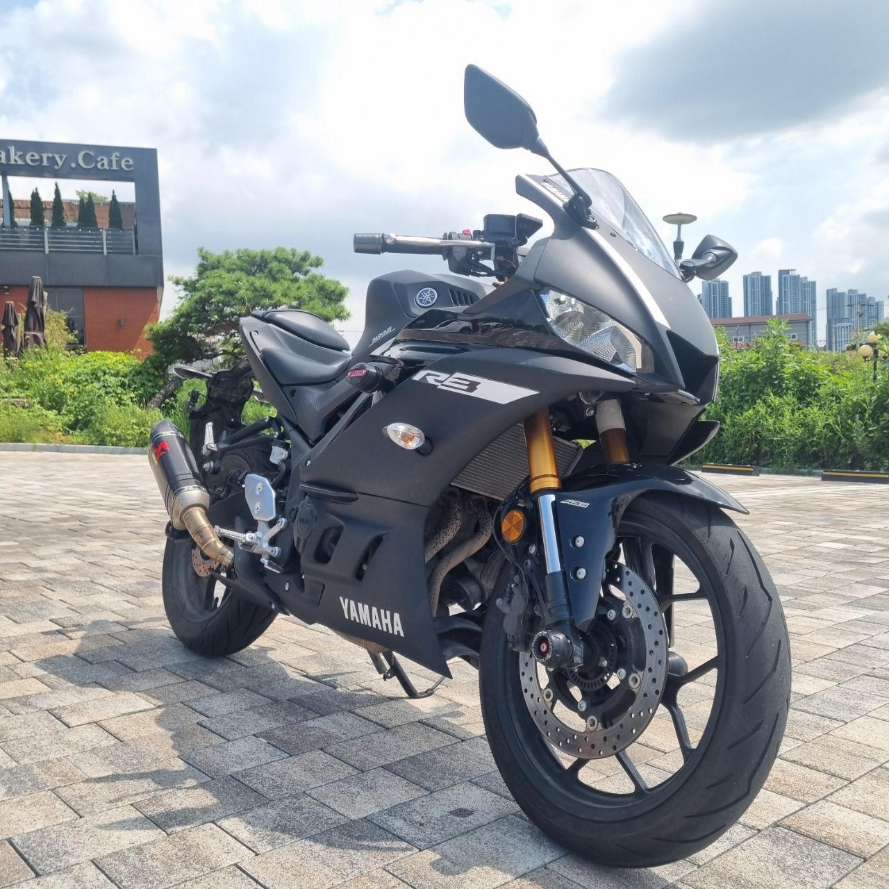 야마하 YZF R3 more