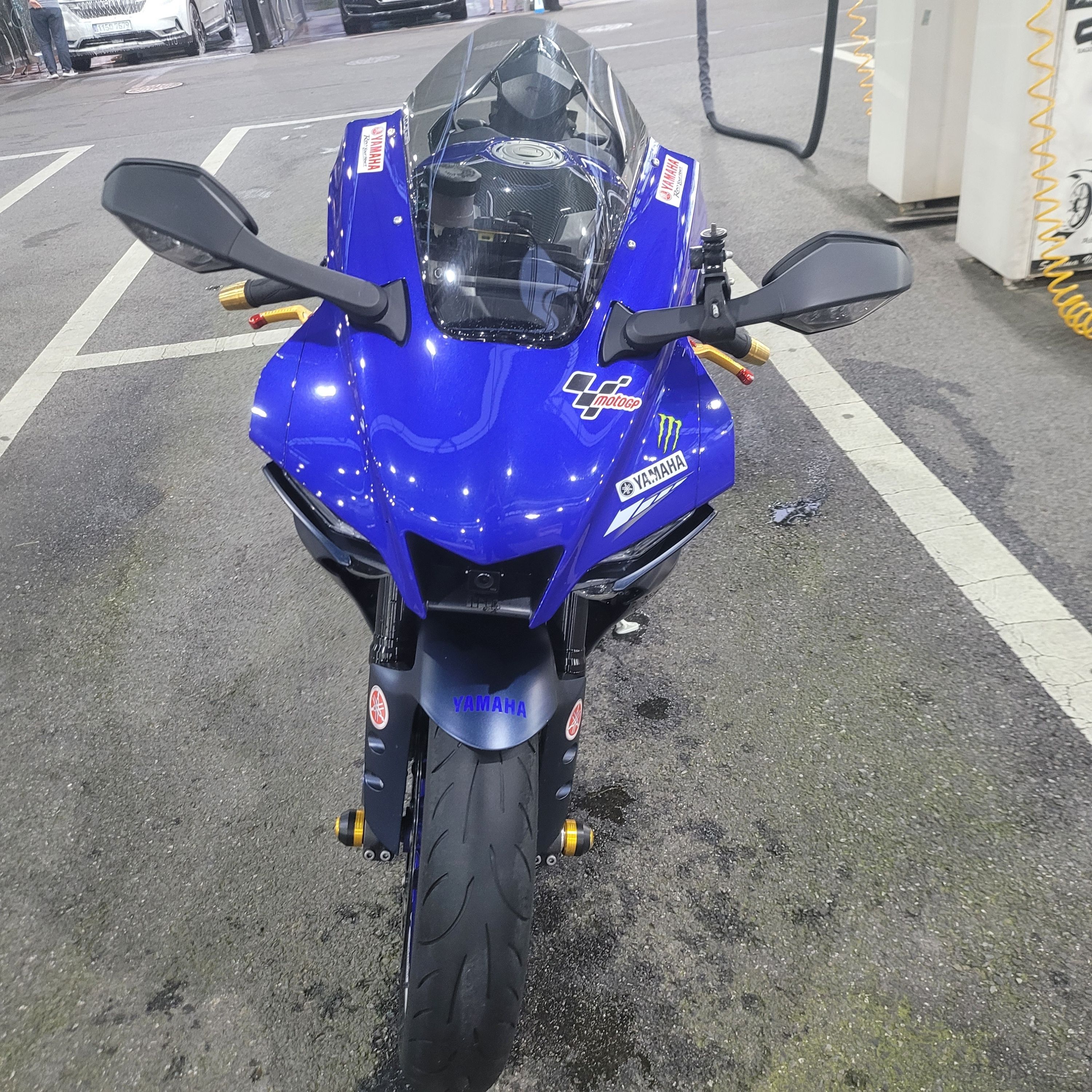 야마하 YZF R1 more
