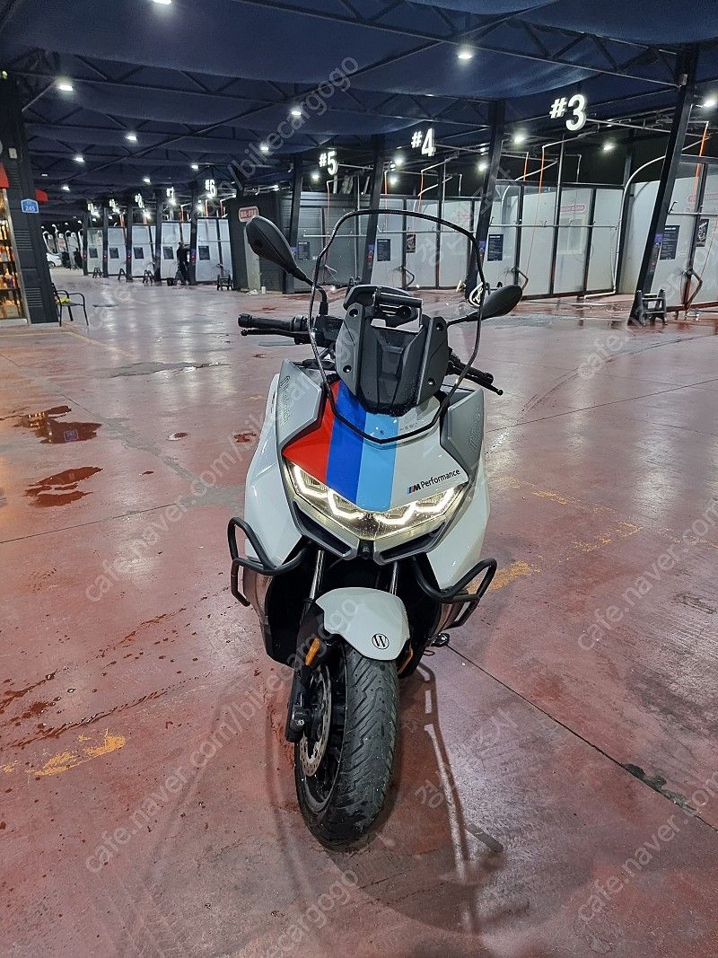 BMW C 400 GT more