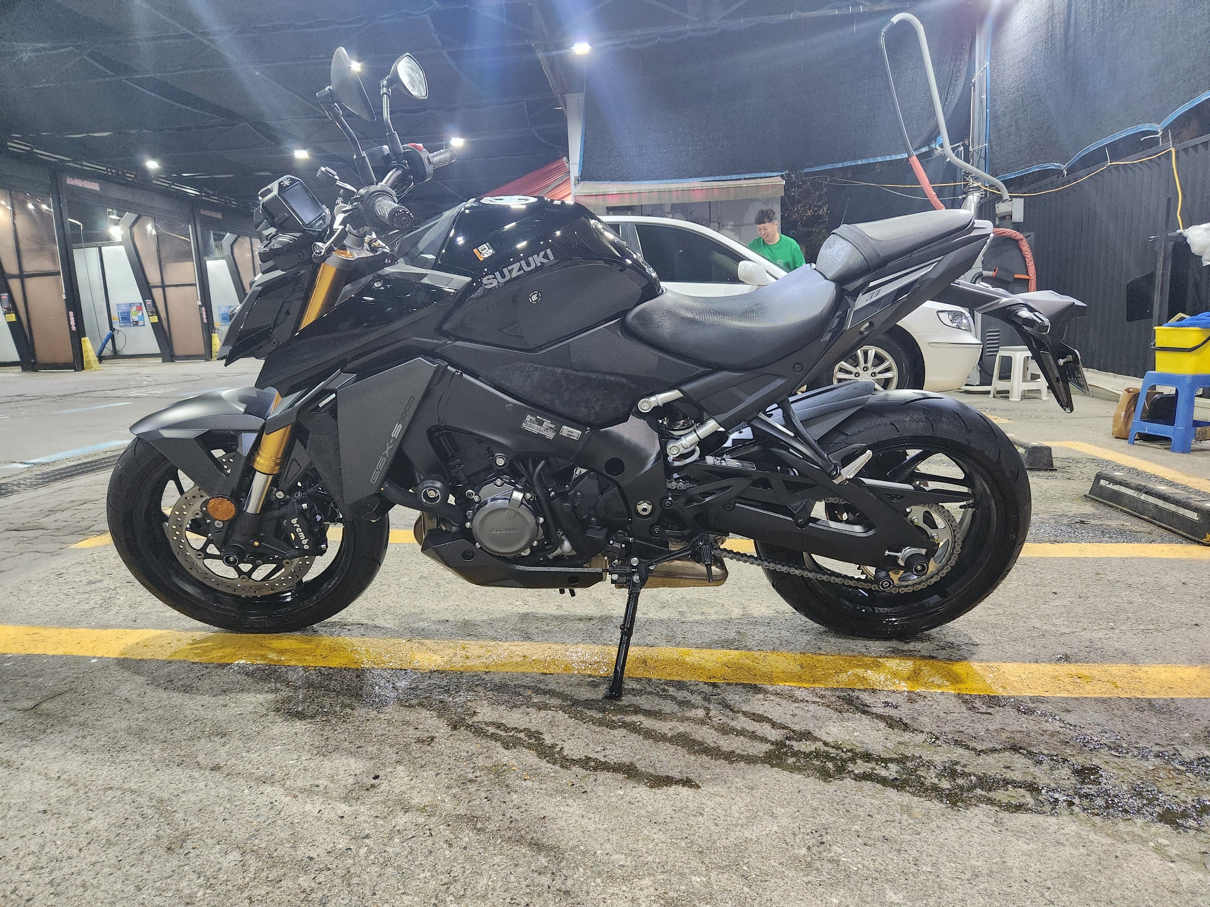 스즈키 GSX S 1000 thumb 2