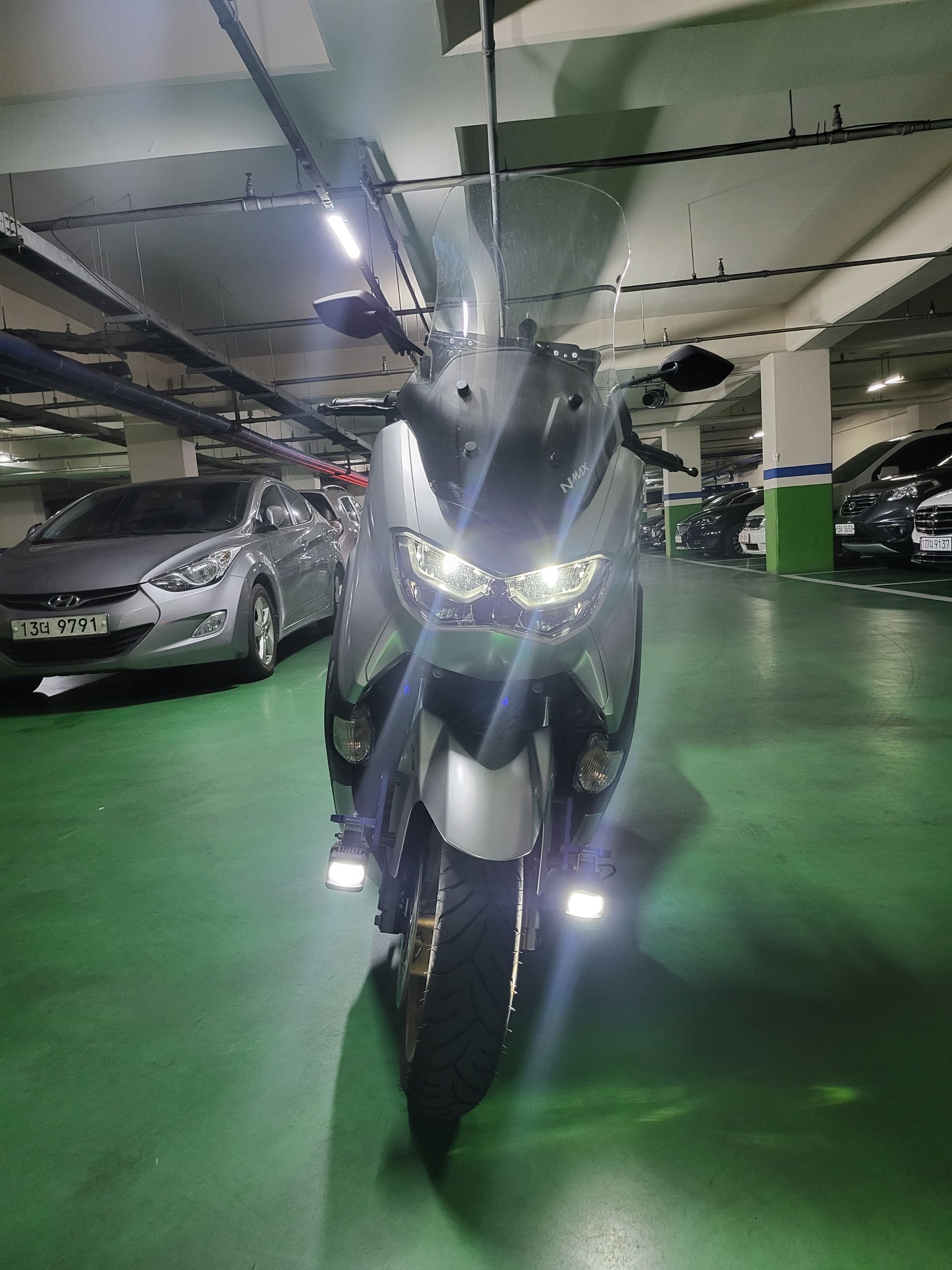 야마하 NMAX 125 more