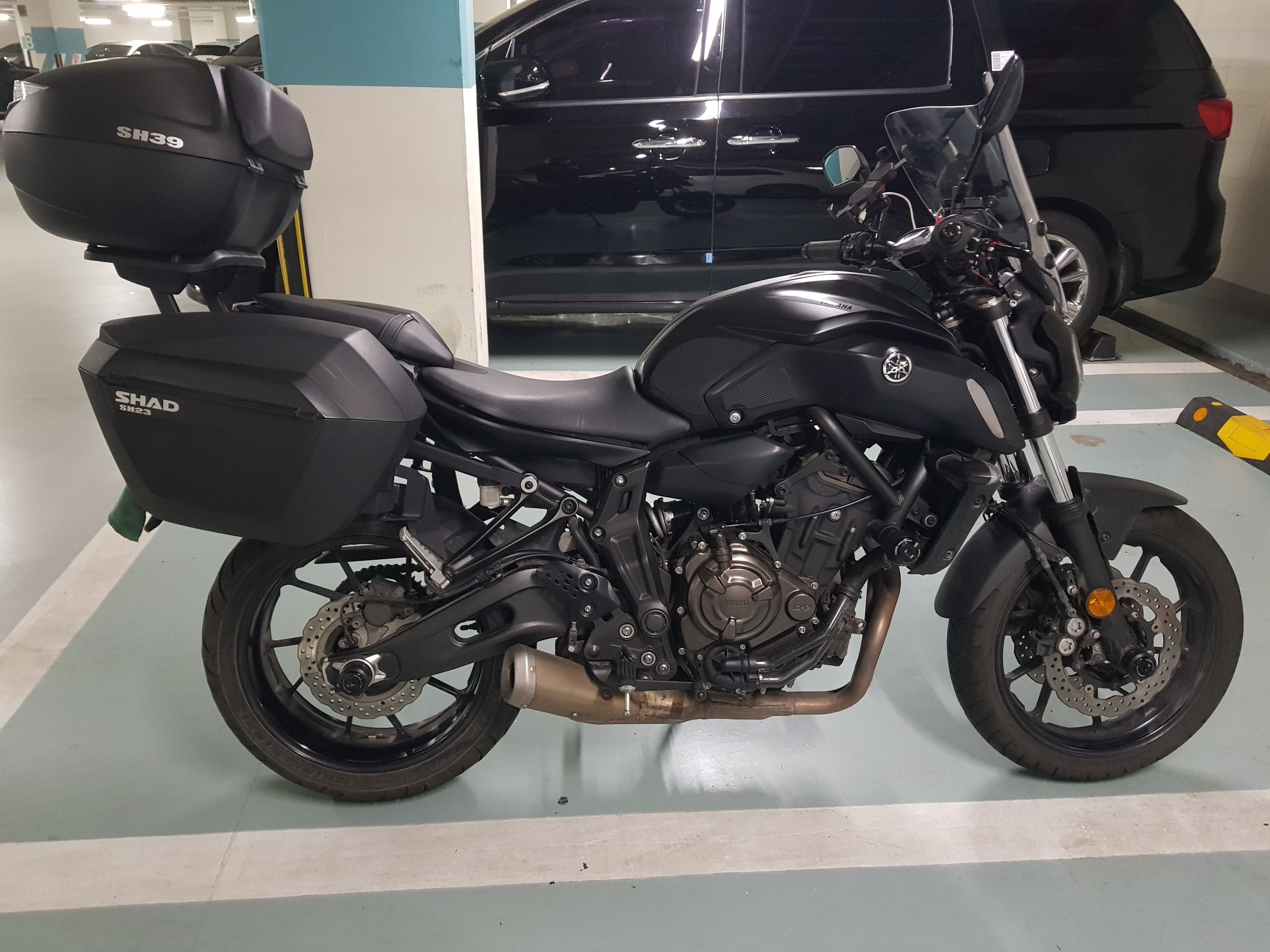 야마하 MT 07 main