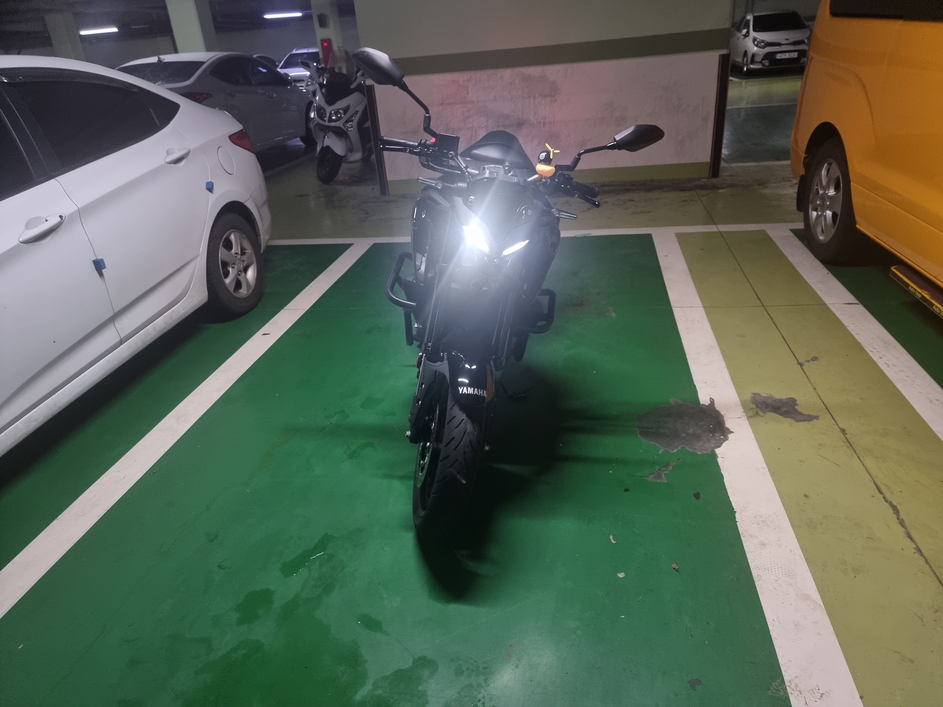 야마하 MT 03 more