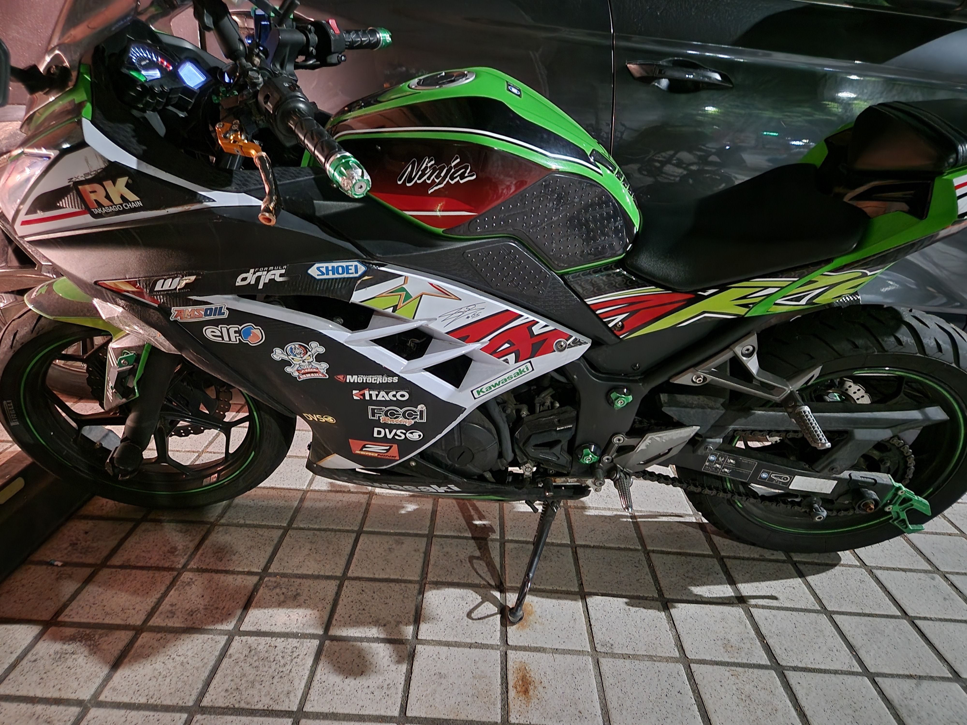 가와사키 닌자 300 thumb 2