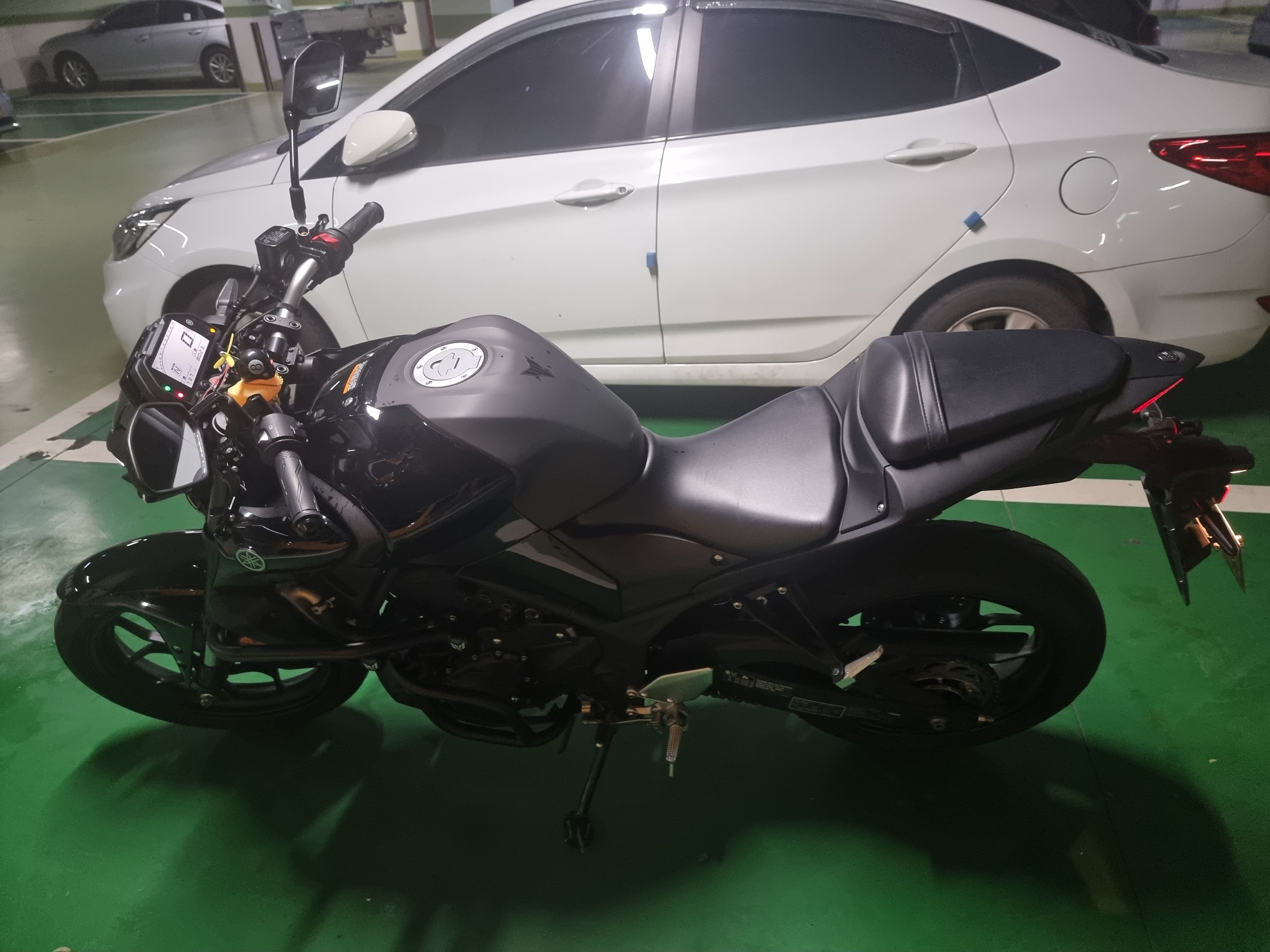 야마하 MT 03 thumb 2