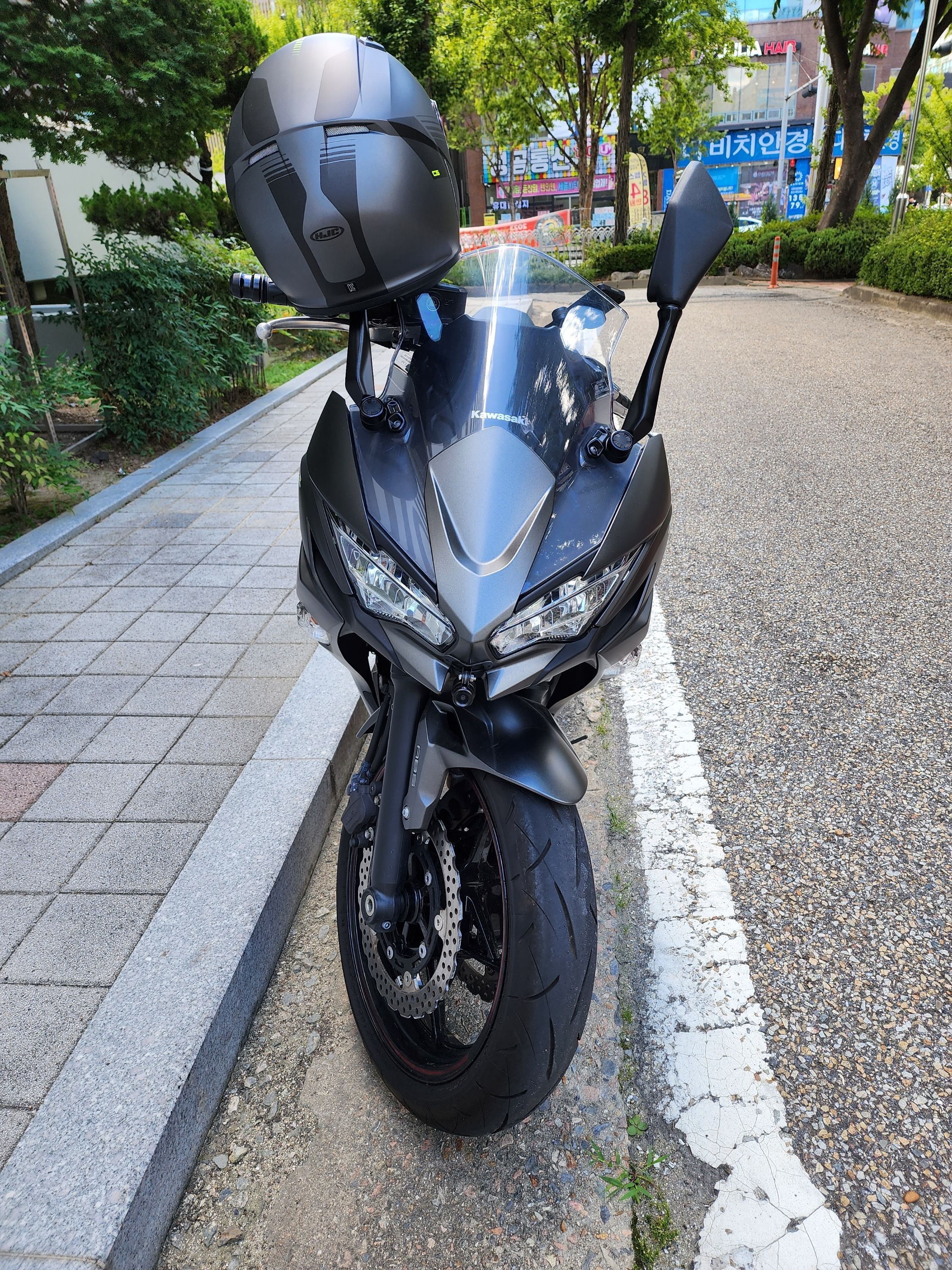 가와사키 닌자 650 more