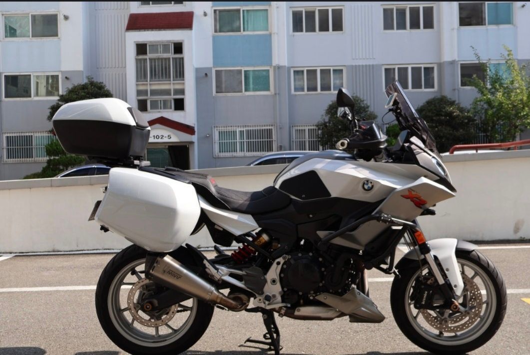 BMW F 900 XR more