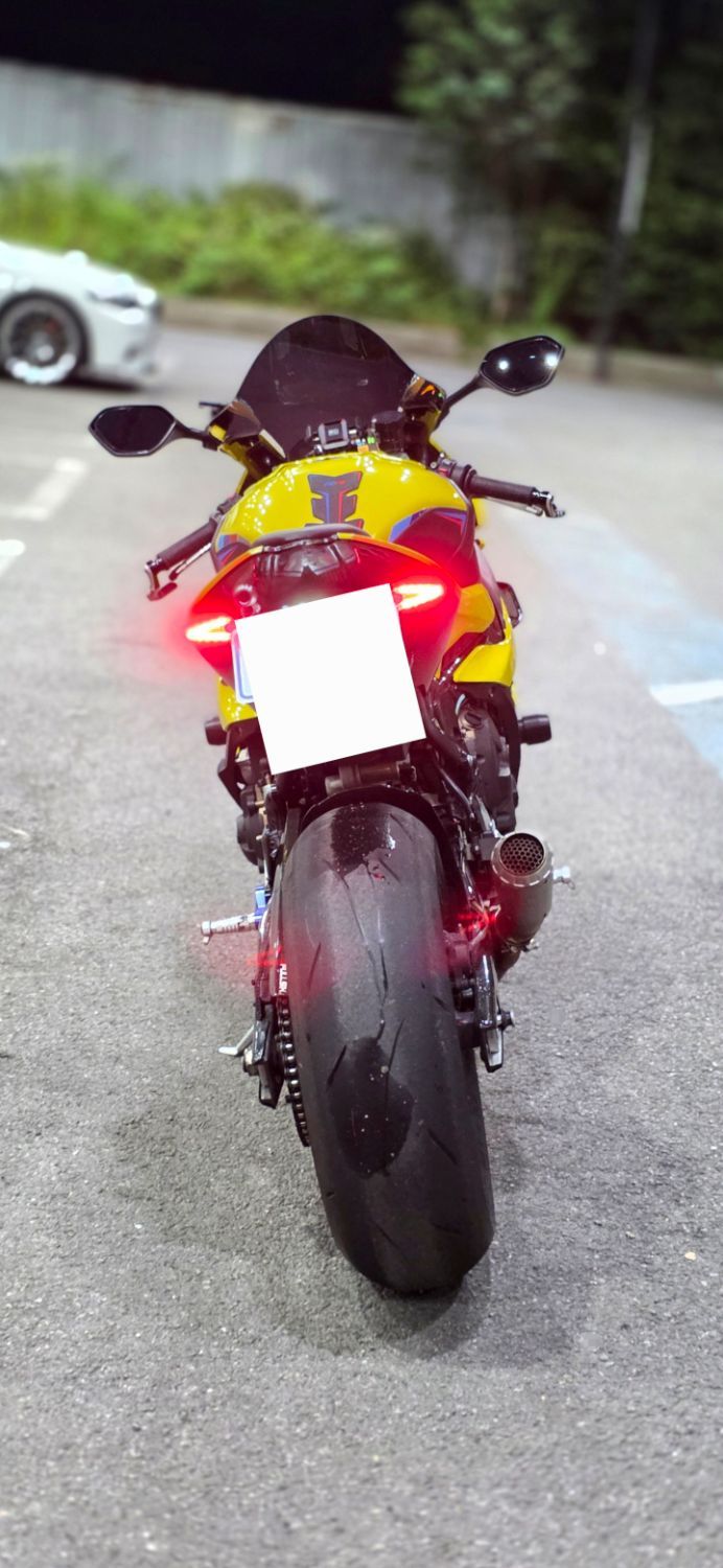 BMW S 1000 RR main