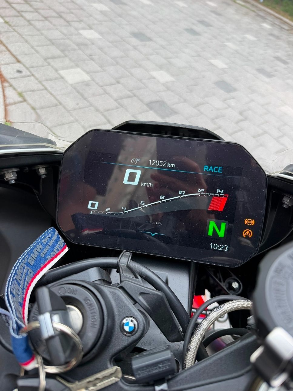 BMW S 1000 RR more