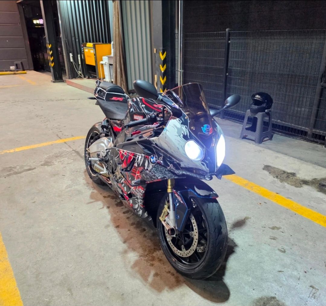 BMW S 1000 RR thumb 2