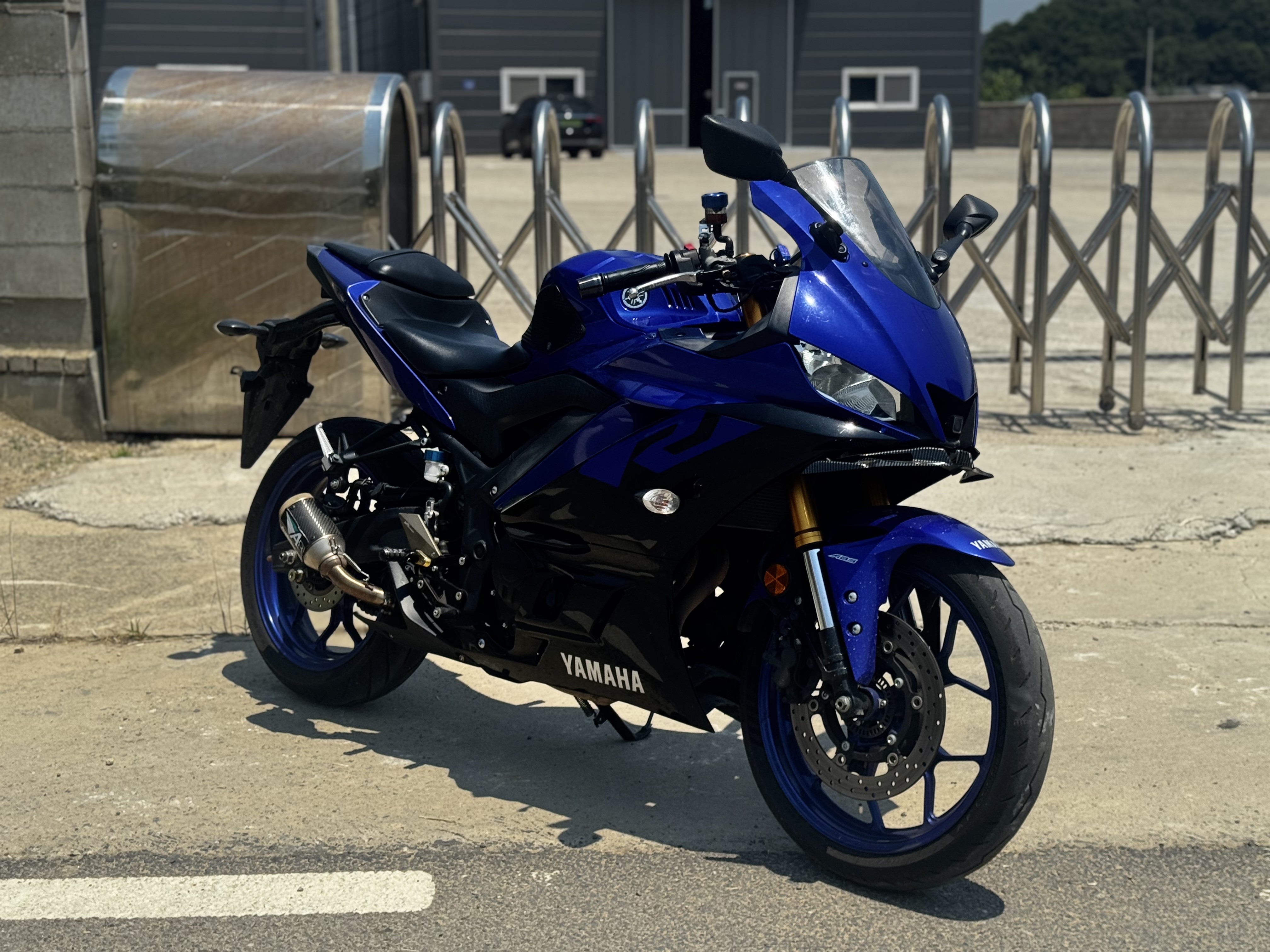 야마하 YZF R3 main