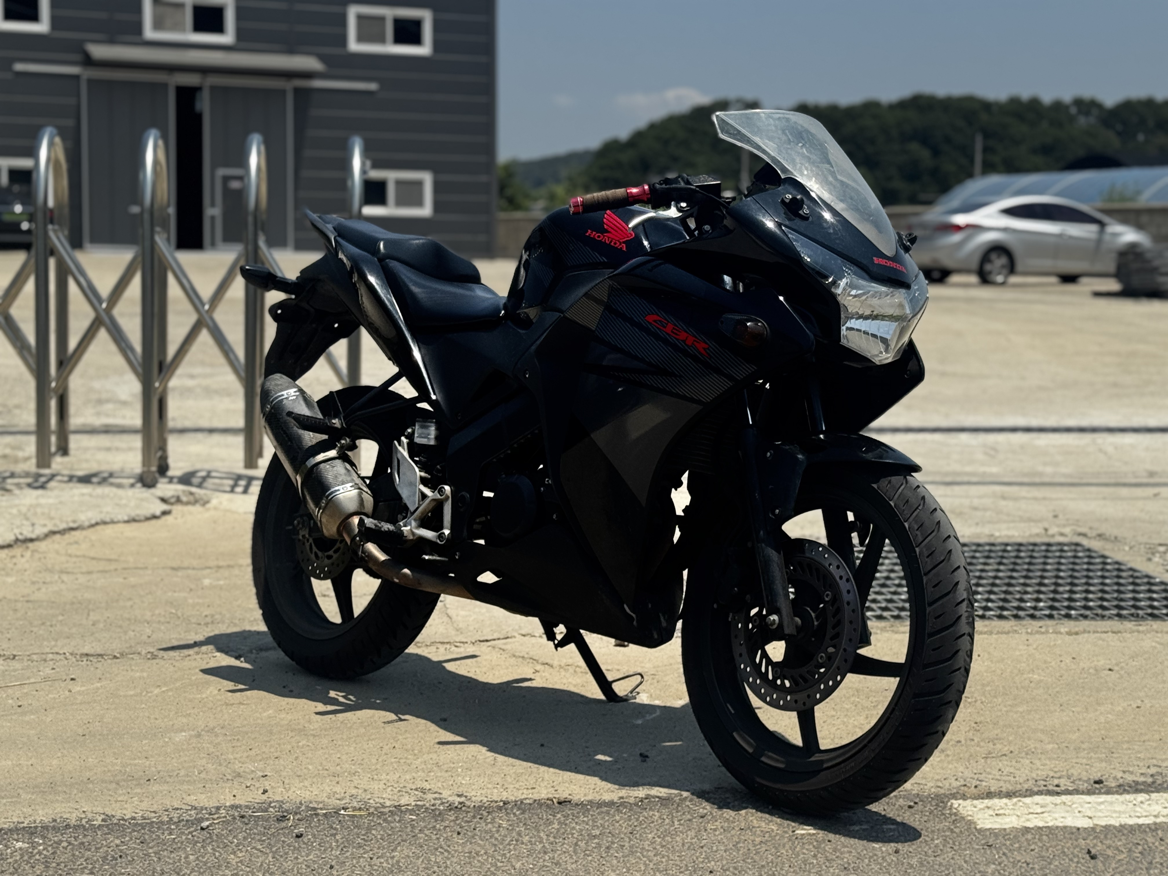 혼다 CBR 125 R main