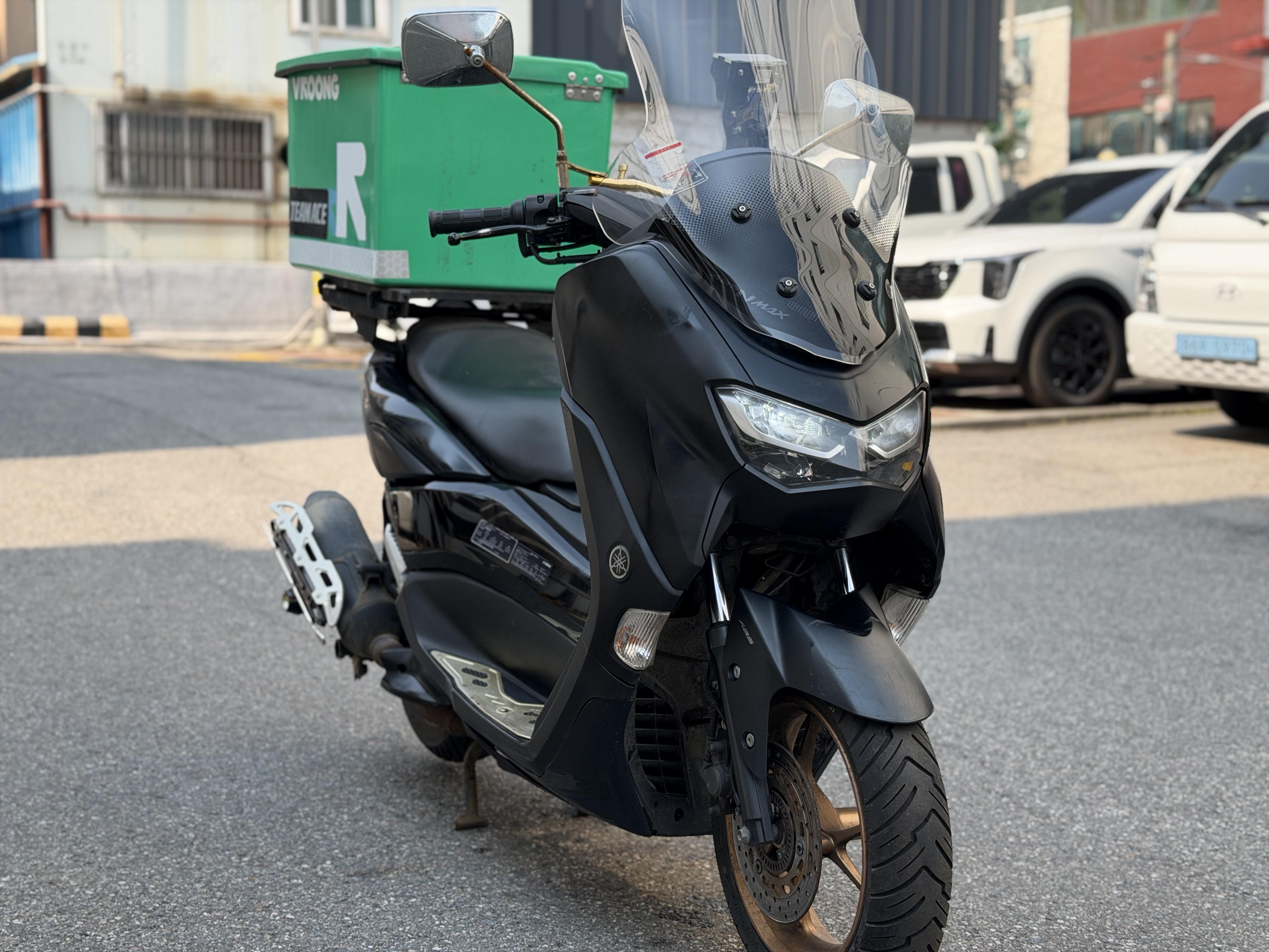 야마하 NMAX 125 more