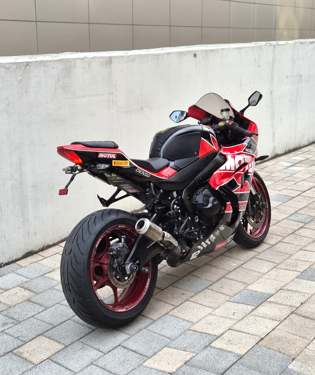 스즈키 GSX R 1000 more