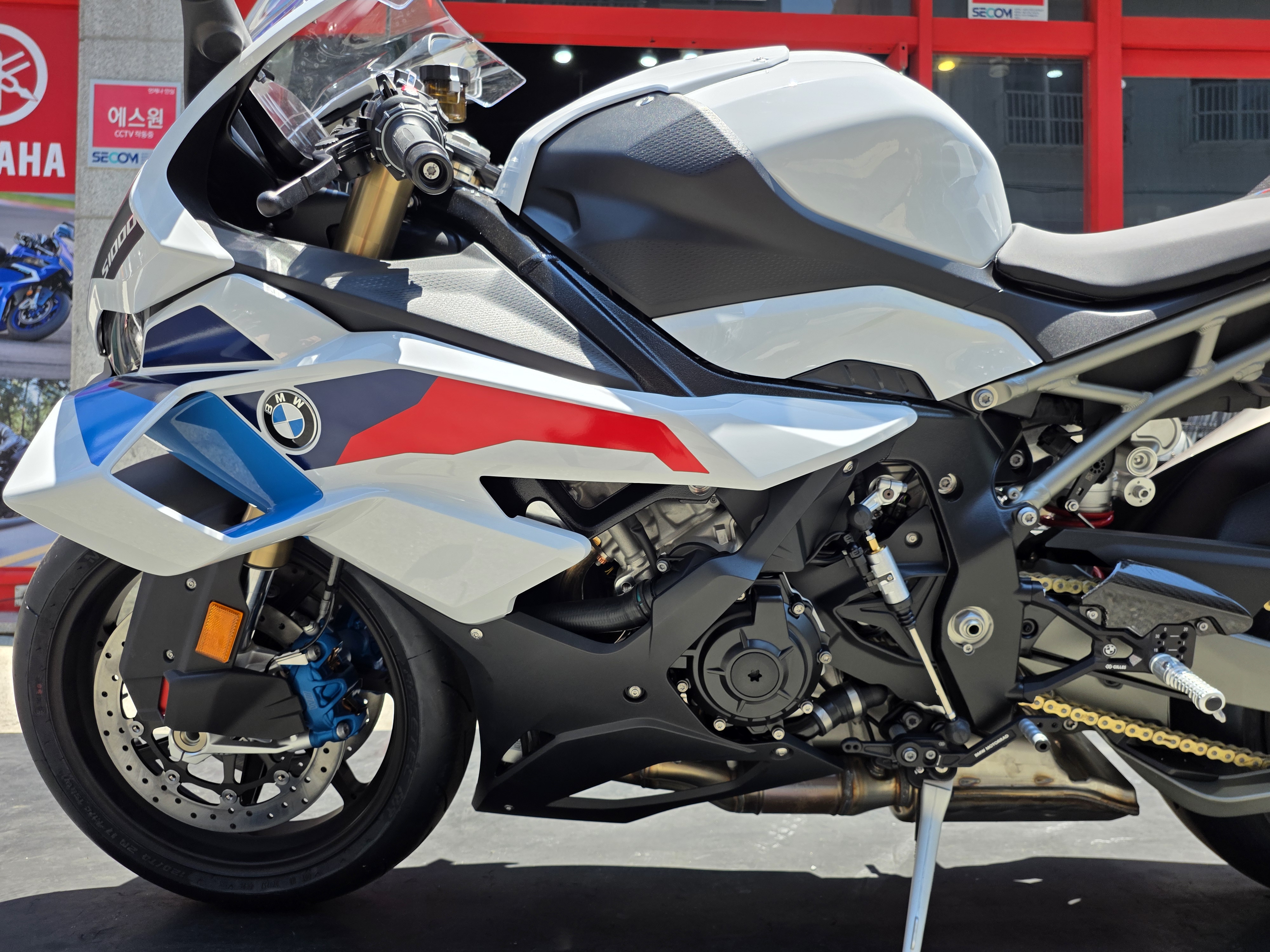 BMW S 1000 RR thumb 2