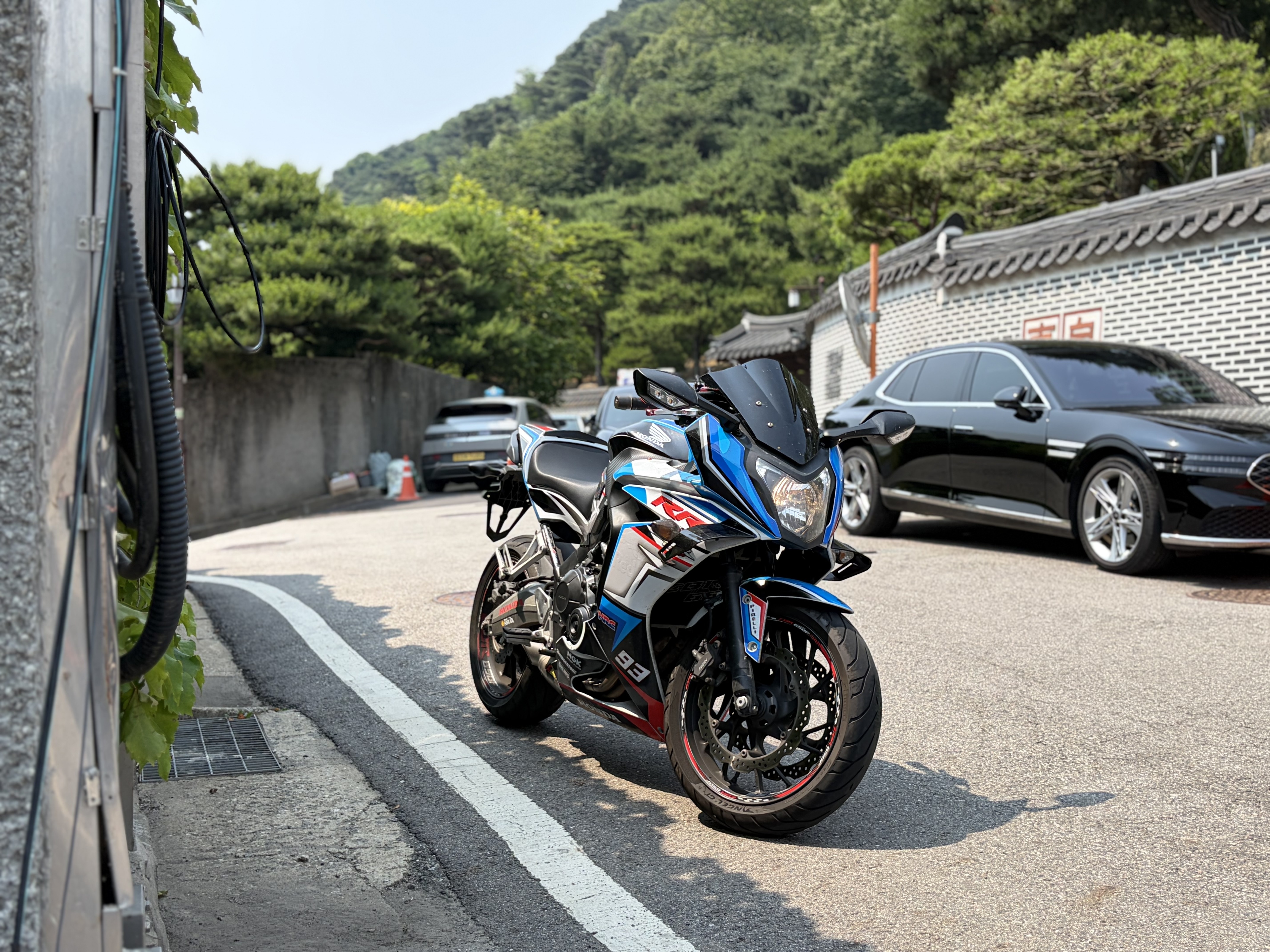 혼다 CBR 650 F main