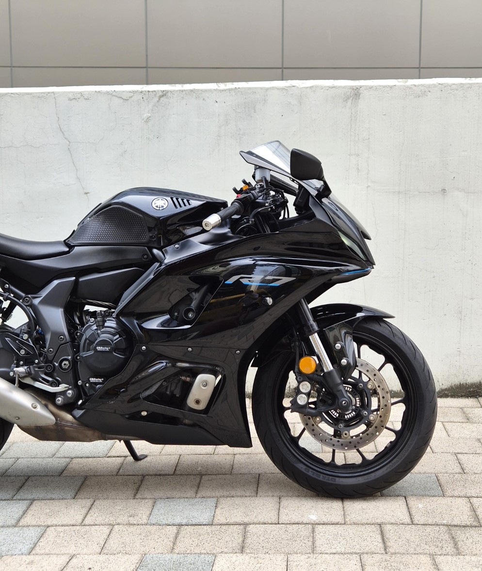 야마하 YZF R7 more
