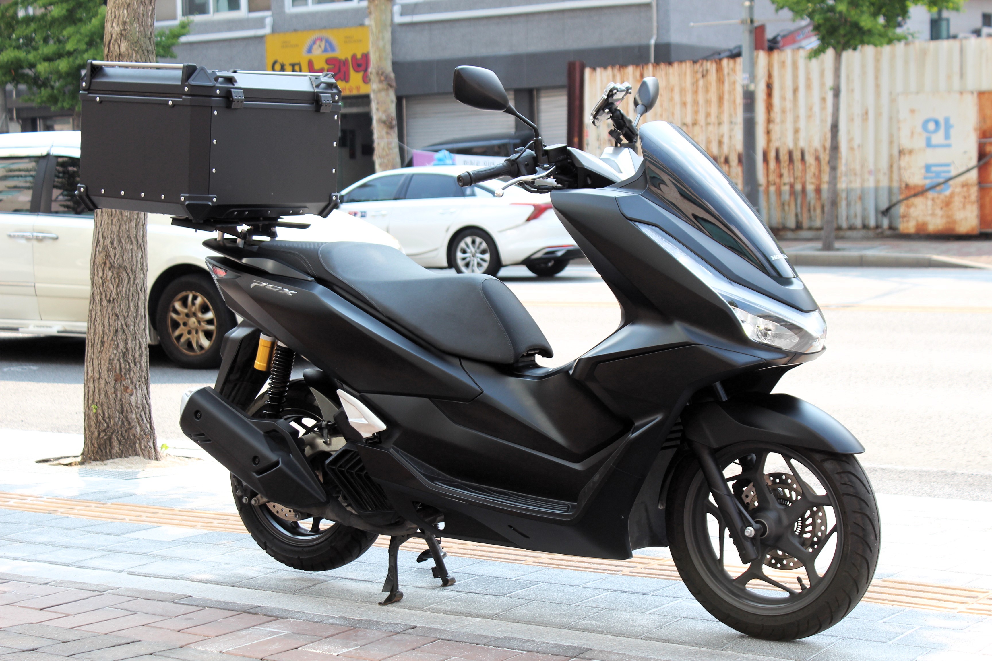 혼다 PCX 125 more