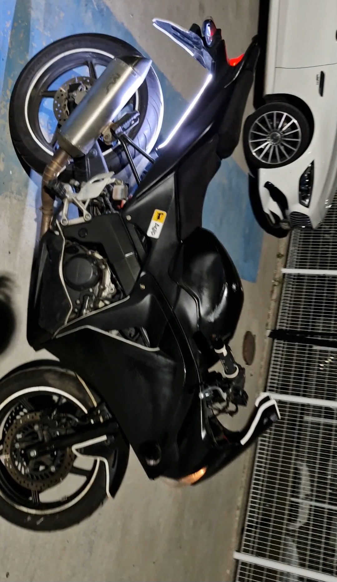 혼다 CBR 125 R main