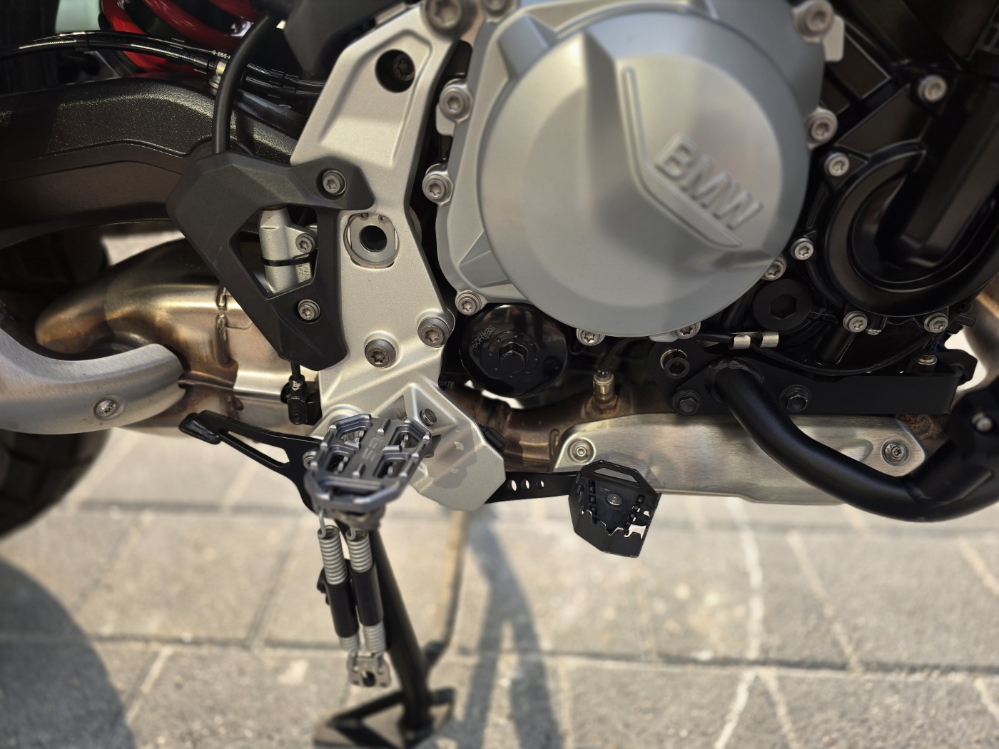BMW F 750 GS thumb 2