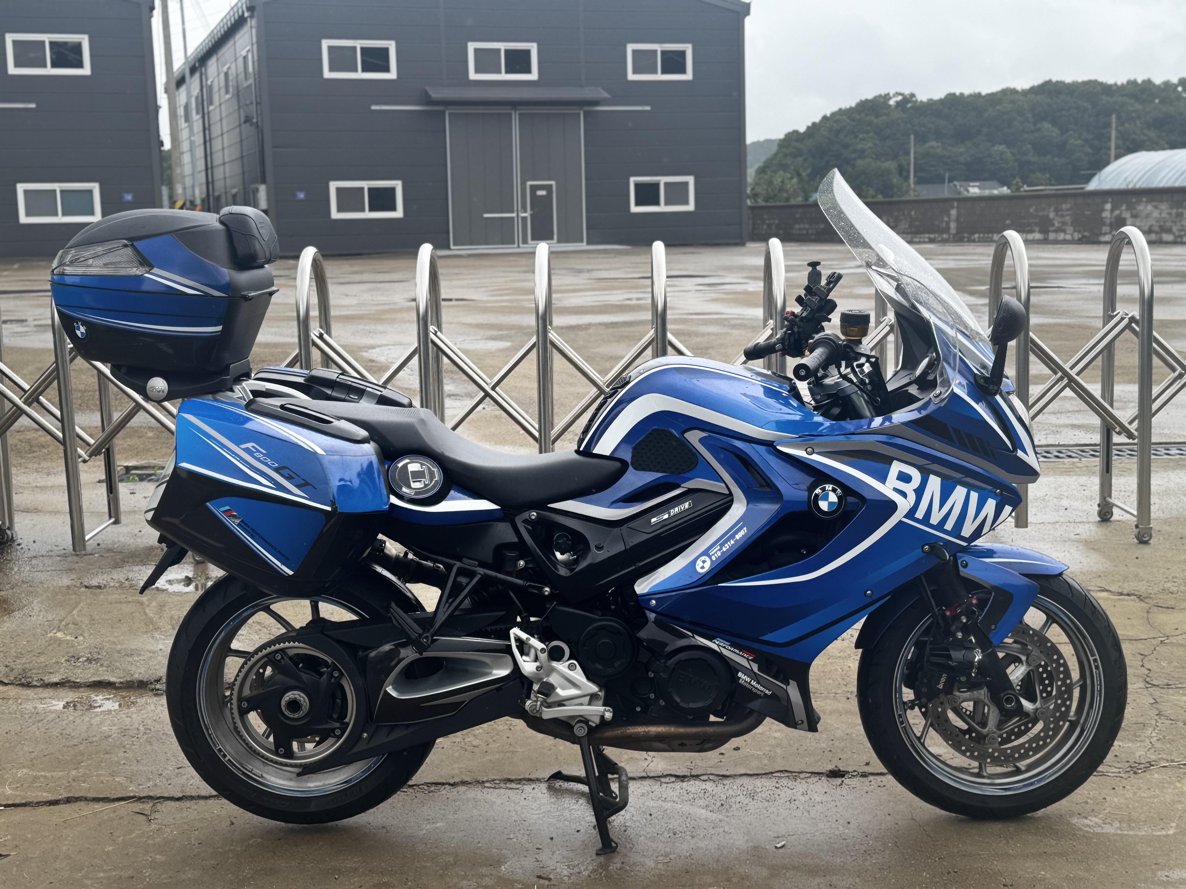 BMW F 800 GT thumb 2